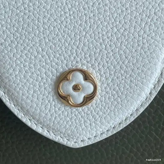 CAPUCINES VUITTON LOUIS BB 0402